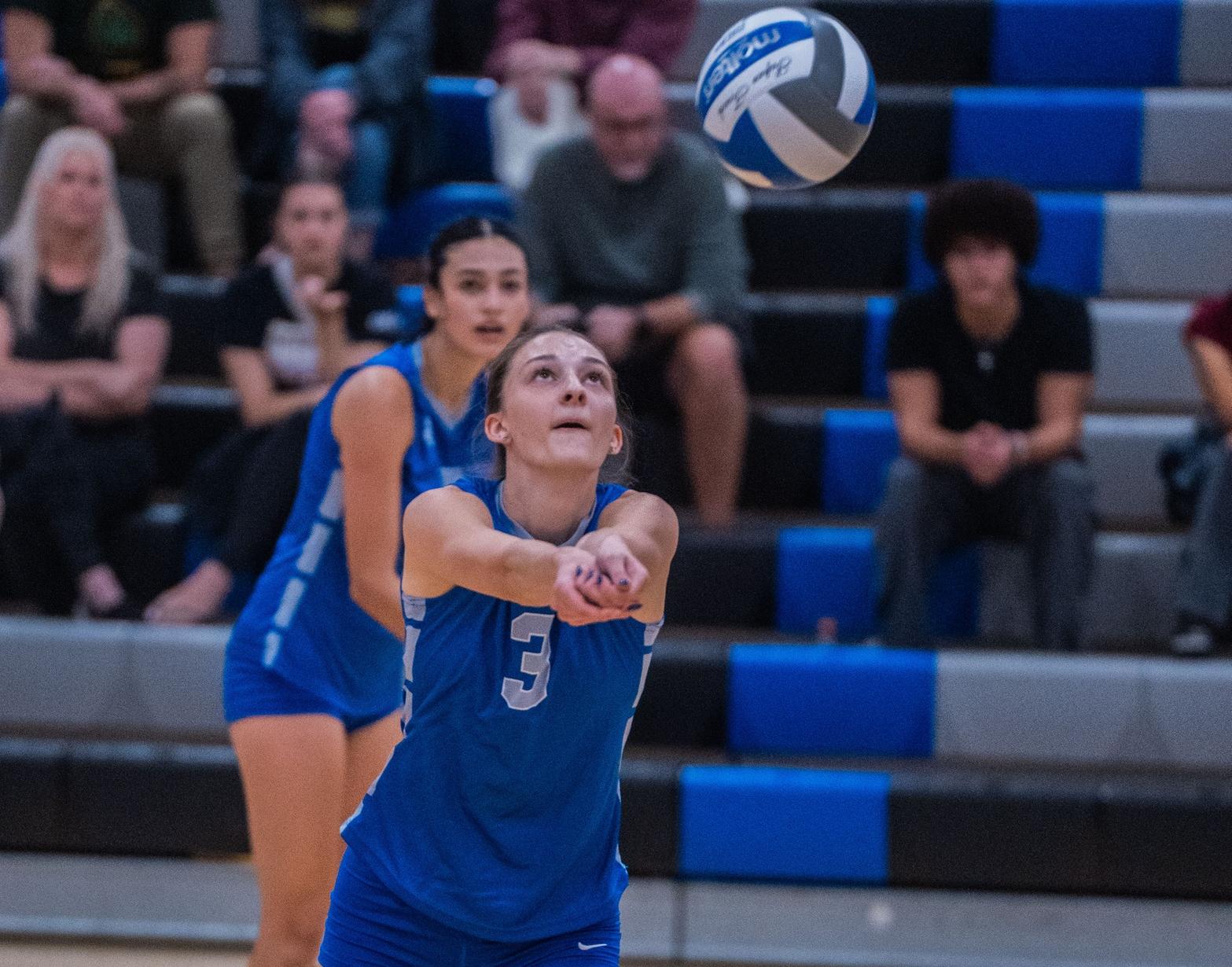 Sophomore Amanda Mitan digs the ball in a match against Scottsdale CC on Oct. 17, 2025. 